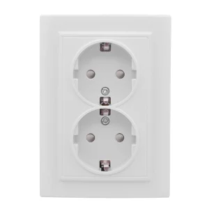 Розетка 2-м СП Минск 16А защ. шторки с заземл. бел. Basic EKF ERR16-128-100 Розетка 2-м СП Минск 16А защ. шторки с заземл. бел. Basic EKF ERR16-128-100