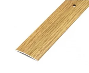 Порожек стыкоперекрывающий 1350х40мм дуб светлый П64.6 Порожек стыкоперекрывающий 1350х40мм дуб светлый П64.6