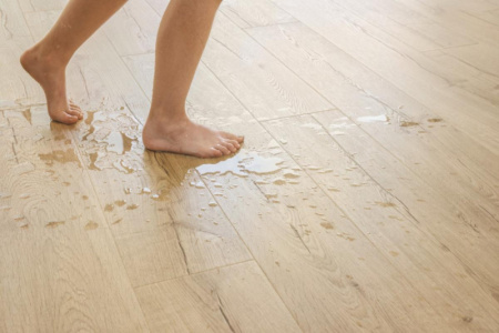 Ламинат Quick Step Impressive IM1847 Дуб светлый 1380x190x8мм 32класс 1,835м2 (7шт)