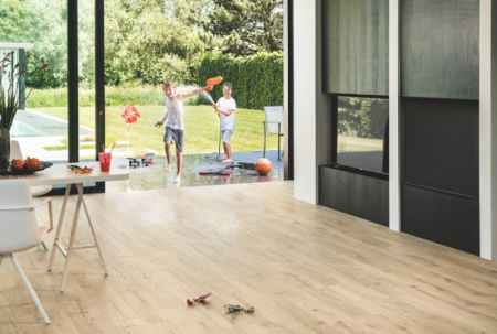 Ламинат Quick Step Impressive IM1847 Дуб светлый 1380x190x8мм 32класс 1,835м2 (7шт)